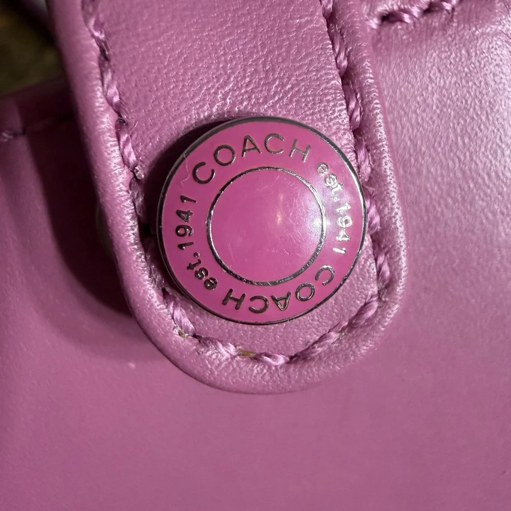 Coach case excellent